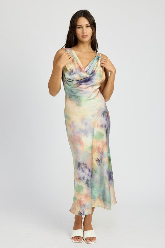 VESTIDO MIDI EM VIÉS COM GOLA CAÍDA
