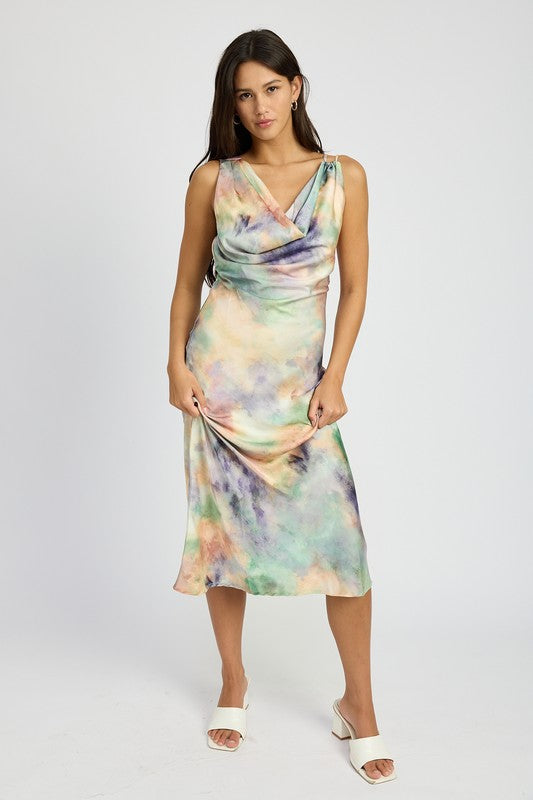 VESTIDO MIDI EM VIÉS COM GOLA CAÍDA