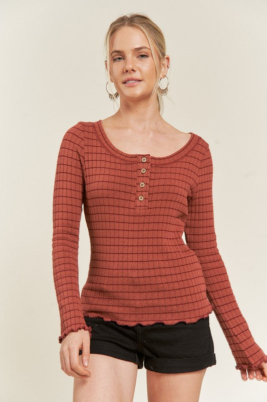 PLUS LONG SLEEVE BUTTON DOWN TOP WITH RUFFLED HEM-3 COLORS