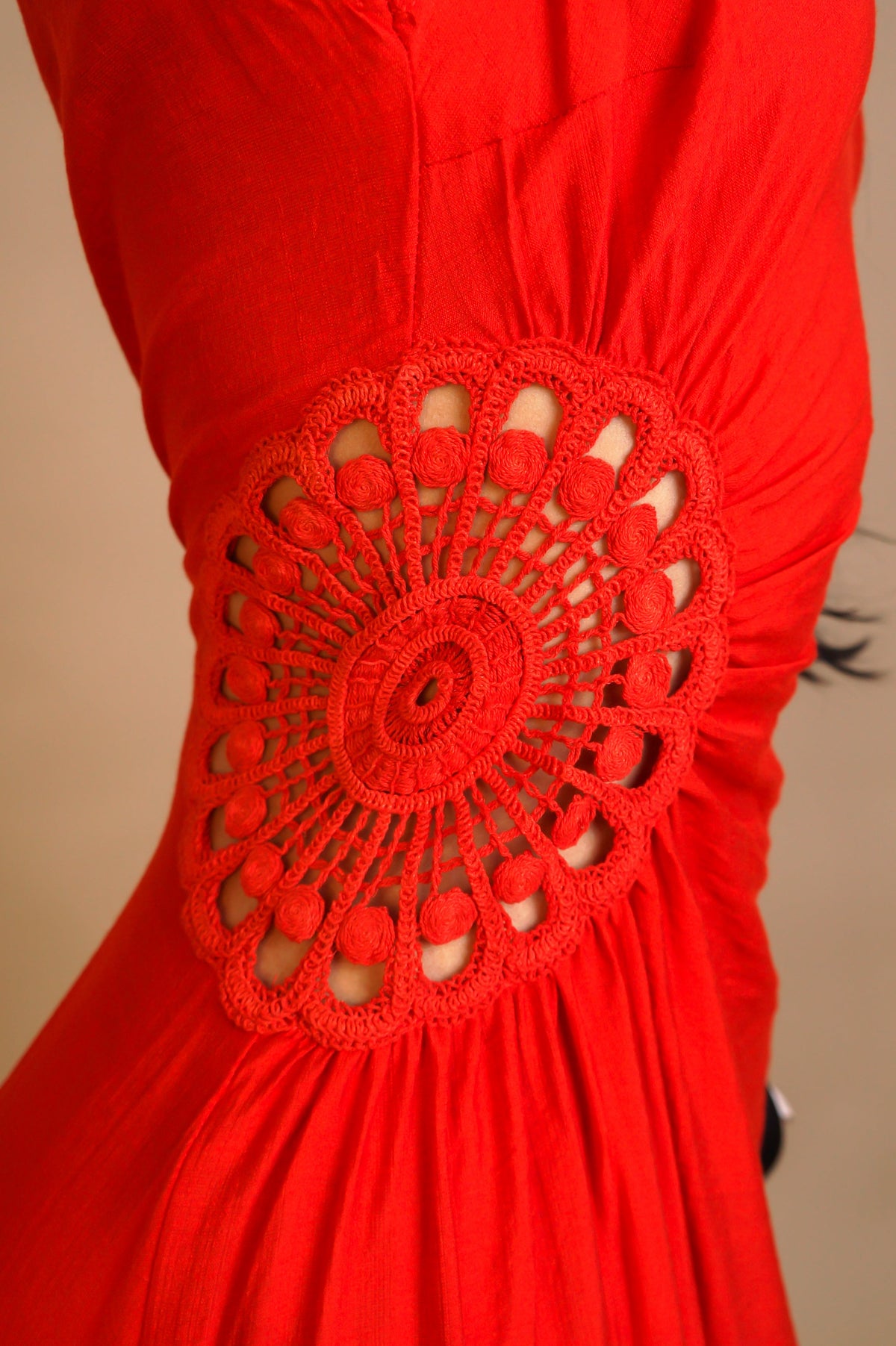 Meu Vestido Midi Acetinado em Crochê Terrene - Vermelho