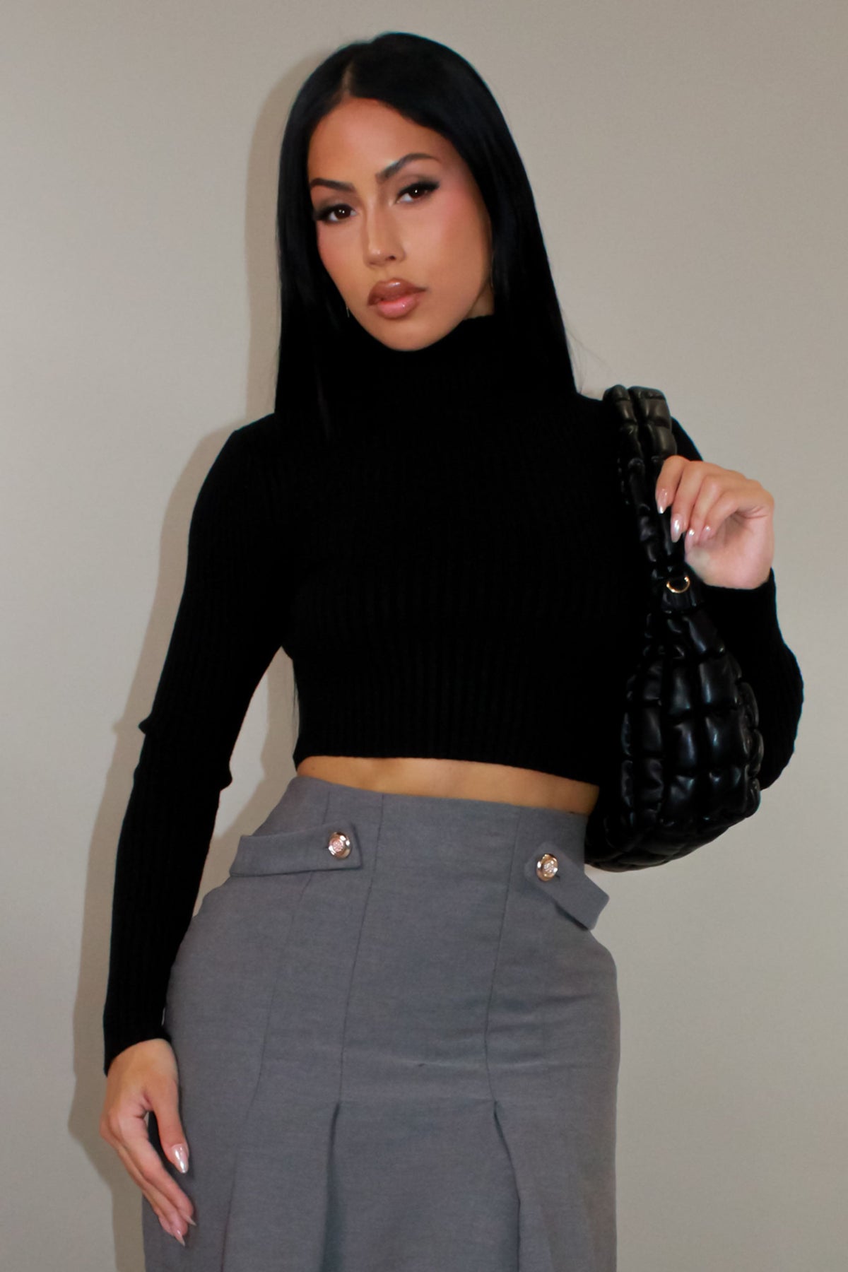 Cropped Turtle Neck Long Sleeve Top- Black