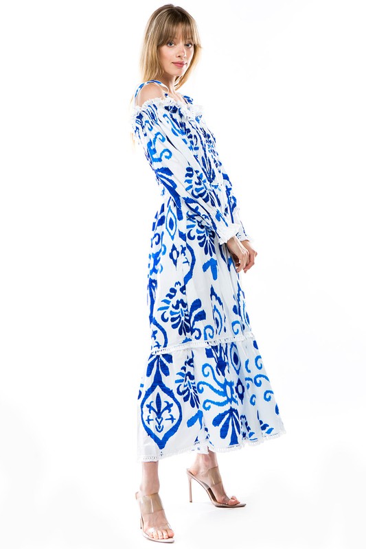 Vestido longo ombro a ombro azul e branco