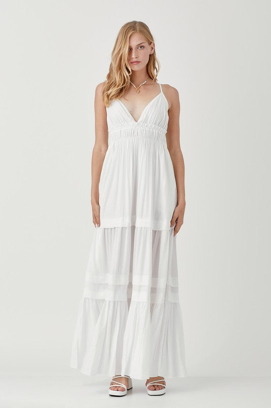 VESTIDO MAXI COM DETALHE FRANZIDO E DOBRADO COM BABADO SHIRRED