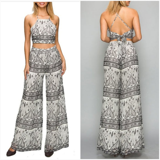 the "black & white paisley" wide pants set