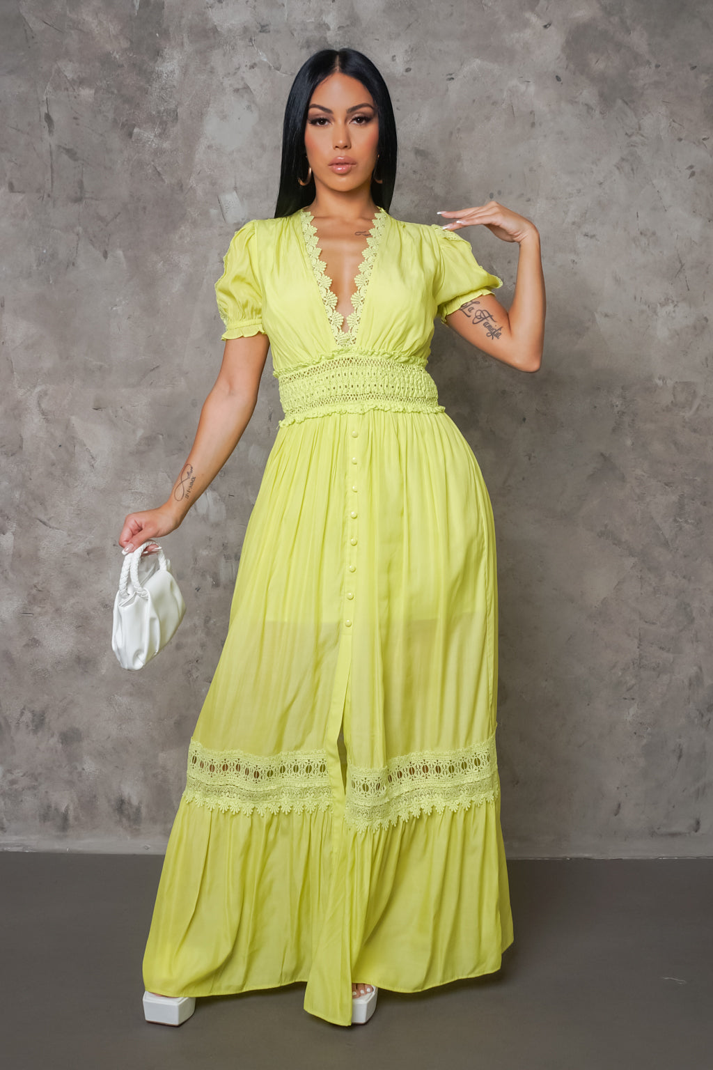 Vestido Longo de Crochê Manga Curta
