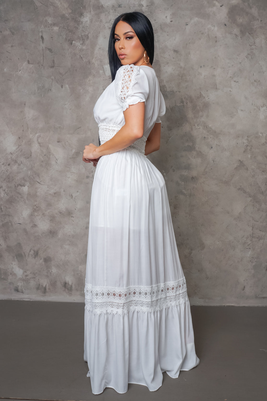 Vestido Longo de Crochê Manga Curta