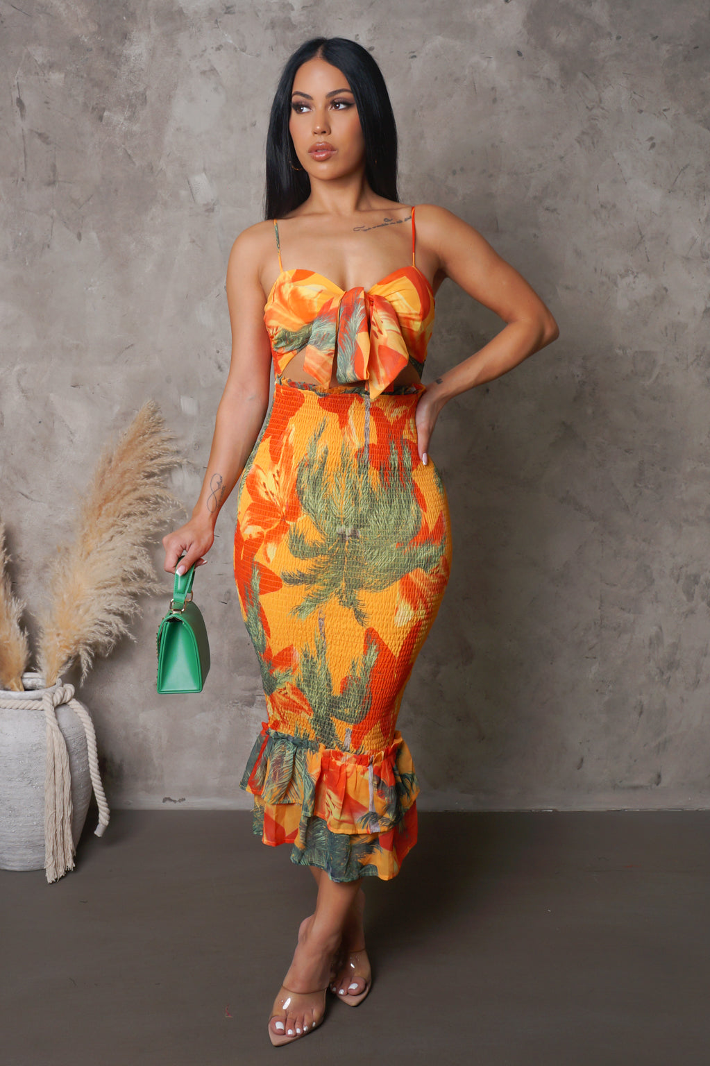 Vestido Midi Estampado Floral Coqueiros com Babados na Barra