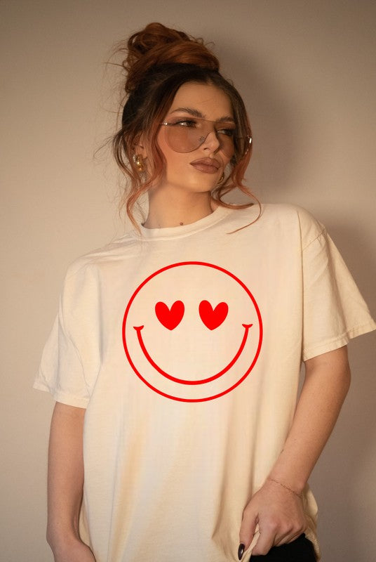 Plus Size Smiley Face Heart Eyes Cozy Bella Canvas Tee- 7 Colors