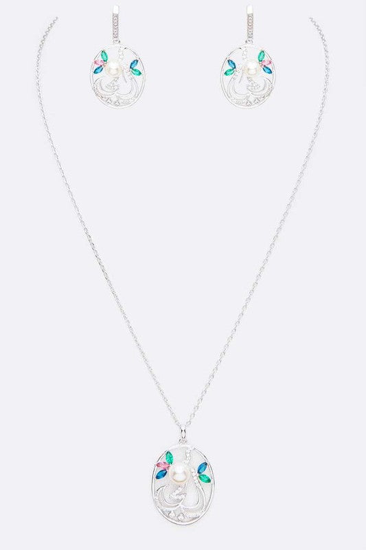 Cubic Zirconia Iconic Pednant Necklace Set