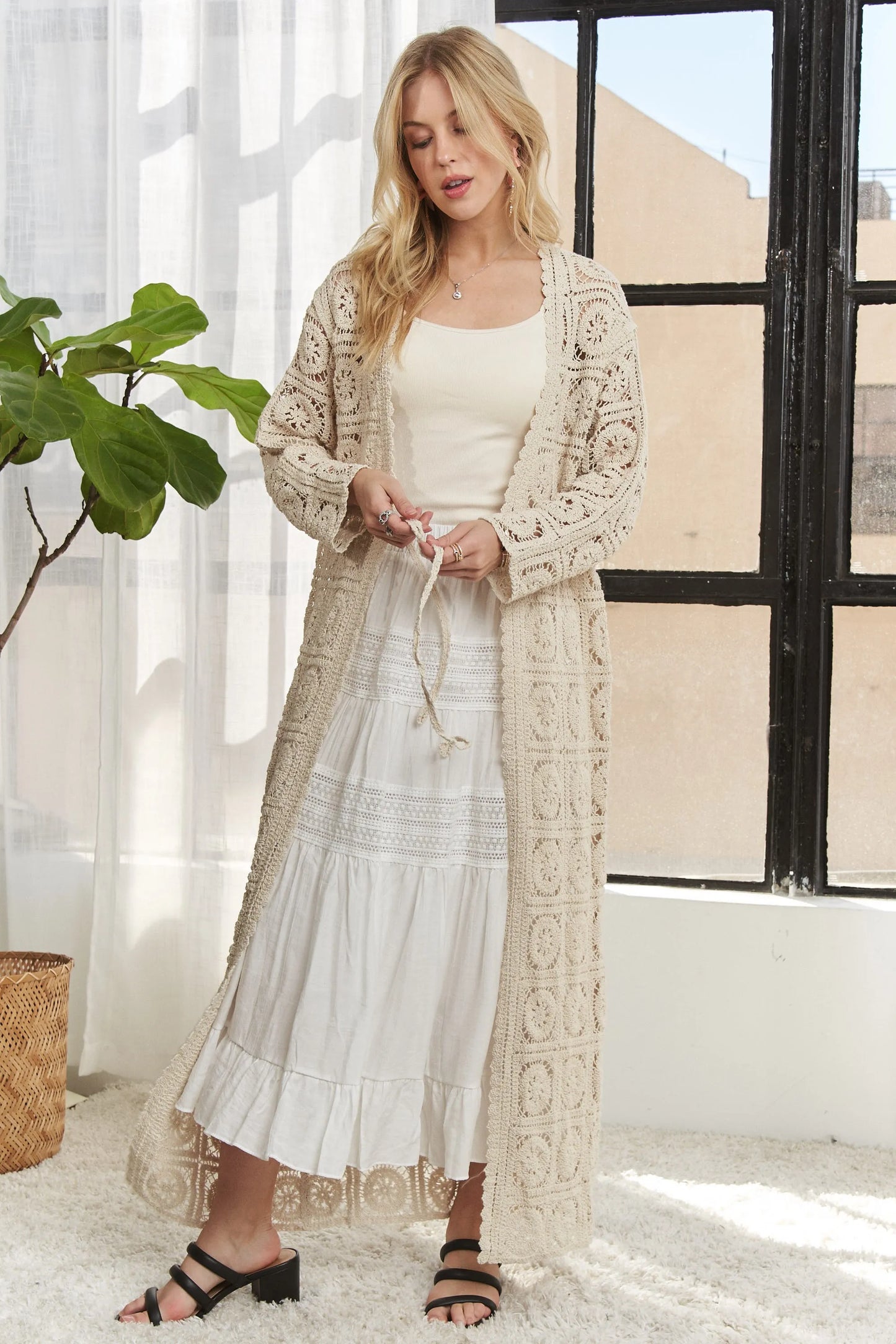 ADORA Long Sleeves Crochet Elastic Cardigan in Beige