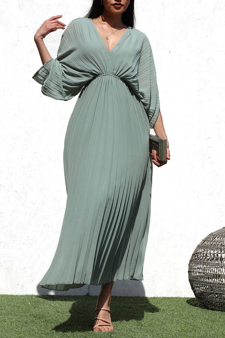 Exquisitely Endearing Loose Pleated Midi Dress- Green