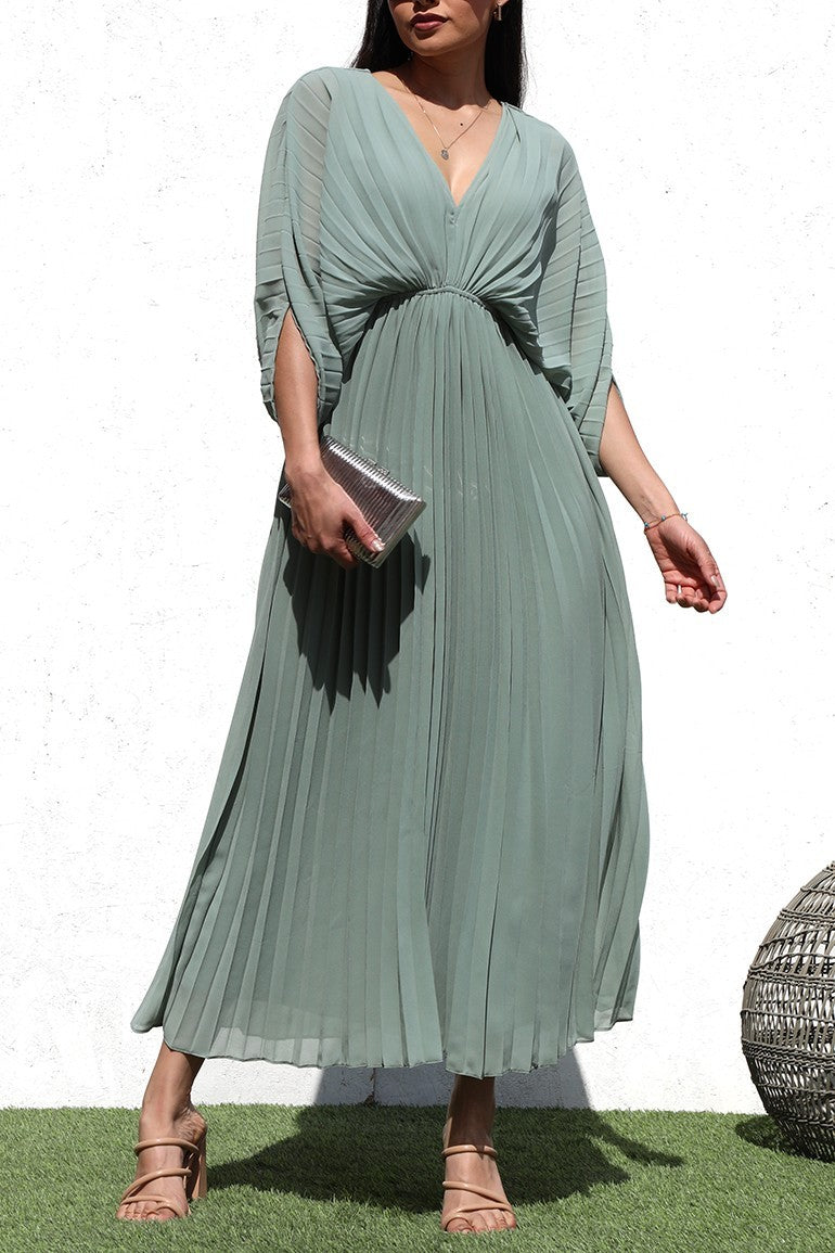 Exquisitely Endearing Loose Pleated Midi Dress- Green