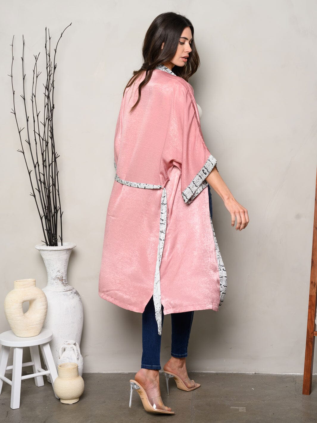 Women's Short Sleeves Open Front Self Tie Animal Print Trim Kimono-Pink