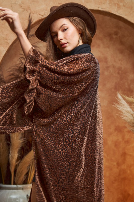 SILVER METALLIC ANIMAL PRINT KIMONO