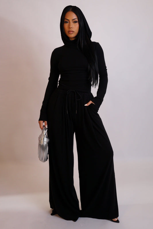Airport Chic Pants & Top Hoodie Set- Black