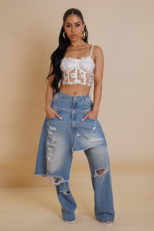 It's a Twist Denim Jeans- Light Wash