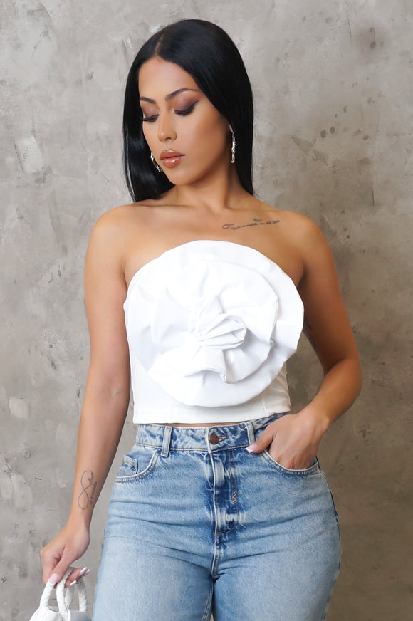 3D Flower Patched Cropped Top- White