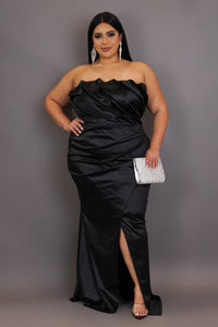 Plus Size Glamour in Black Maxi Dress