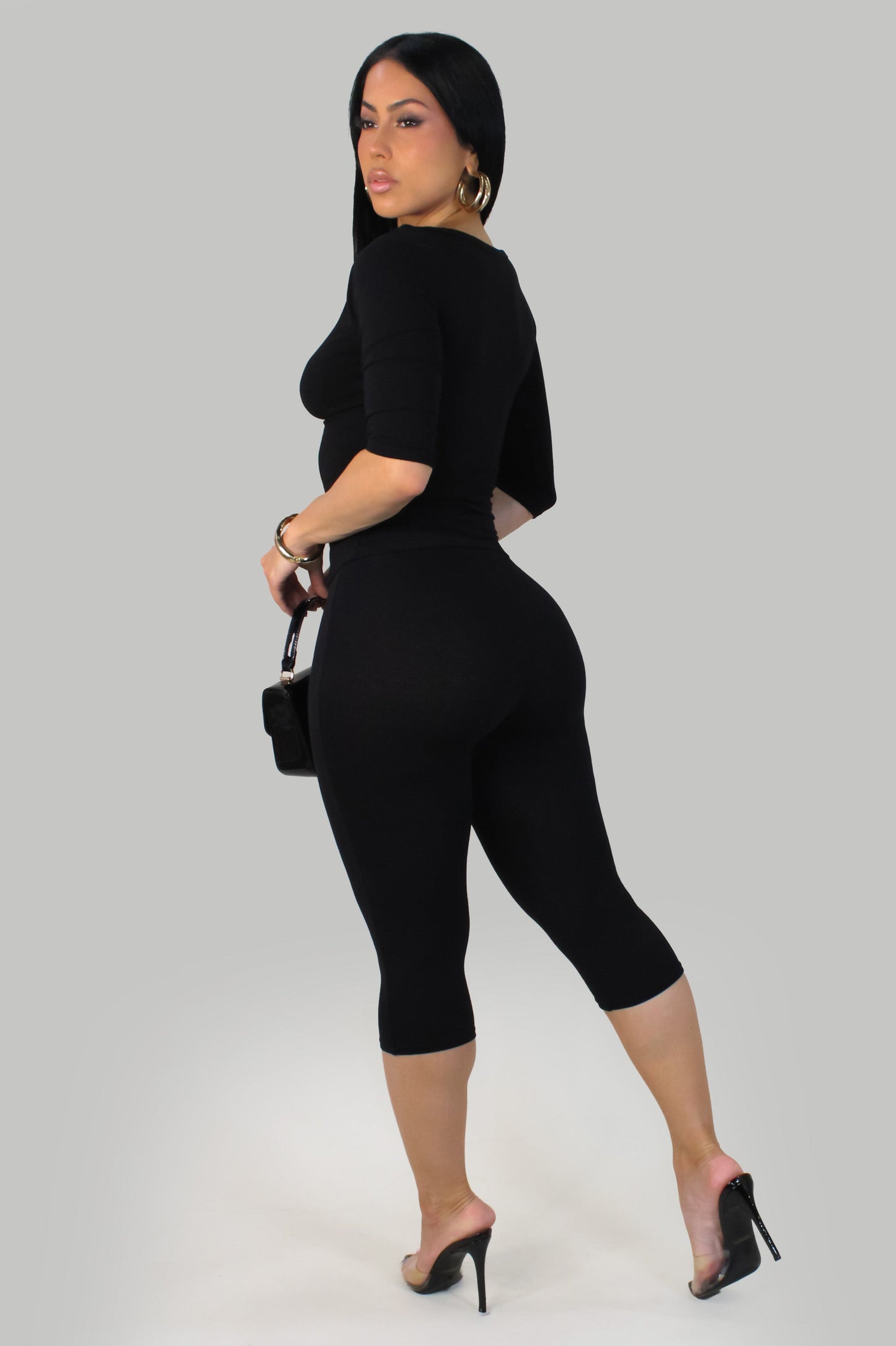 Aura Sculpt Capri Set- Black