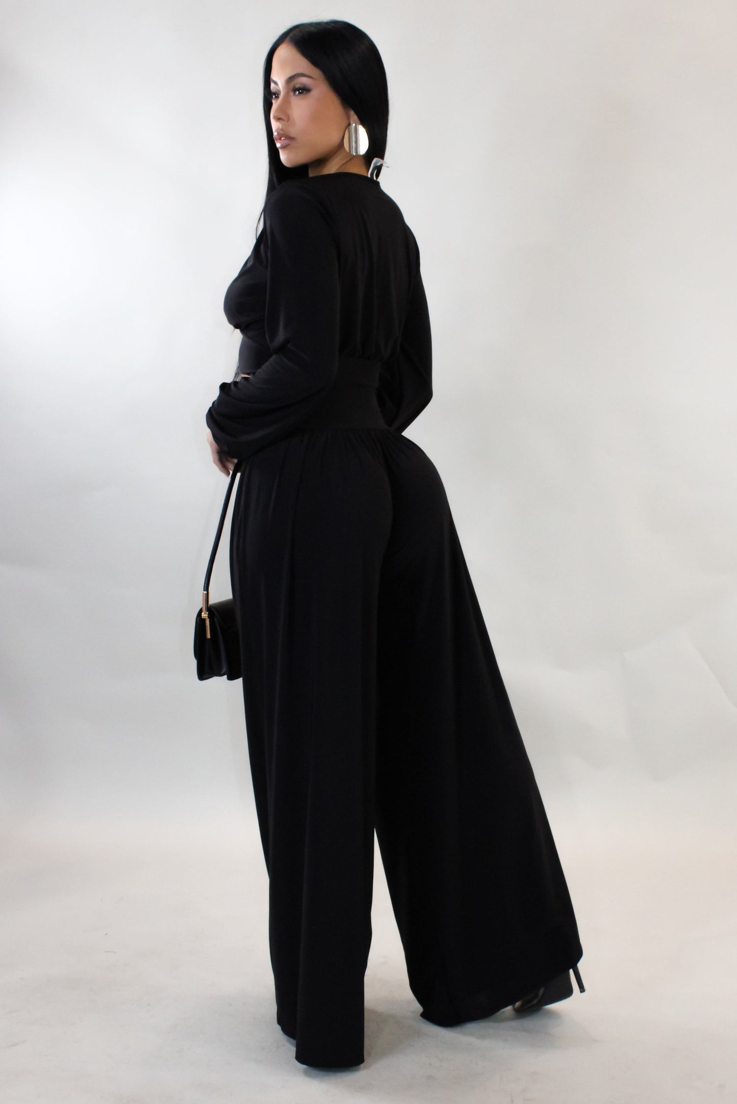 Loose Trousers & Cropped Long Sleeve Top- Black