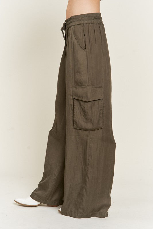 SATIN CARGO PANTS-2 COLORS