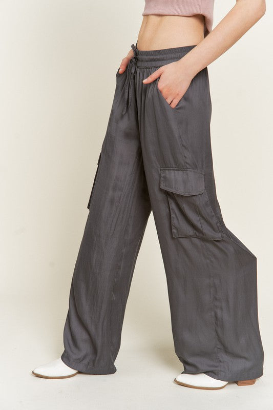 SATIN CARGO PANTS-2 COLORS