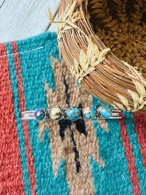 Descriptive image text