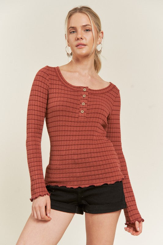 PLUS LONG SLEEVE BUTTON DOWN TOP WITH RUFFLED HEM-3 COLORS