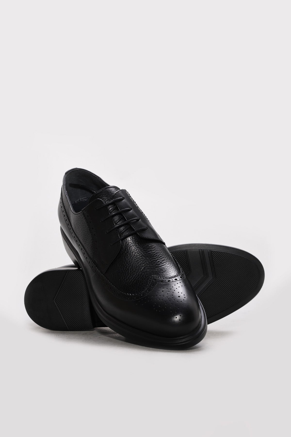 Black Textured Leather Perforated-Toe Dress Shoes for Men | Wessi