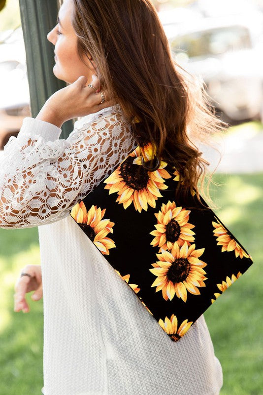 The Nikki - Oversized Clutch Handbag