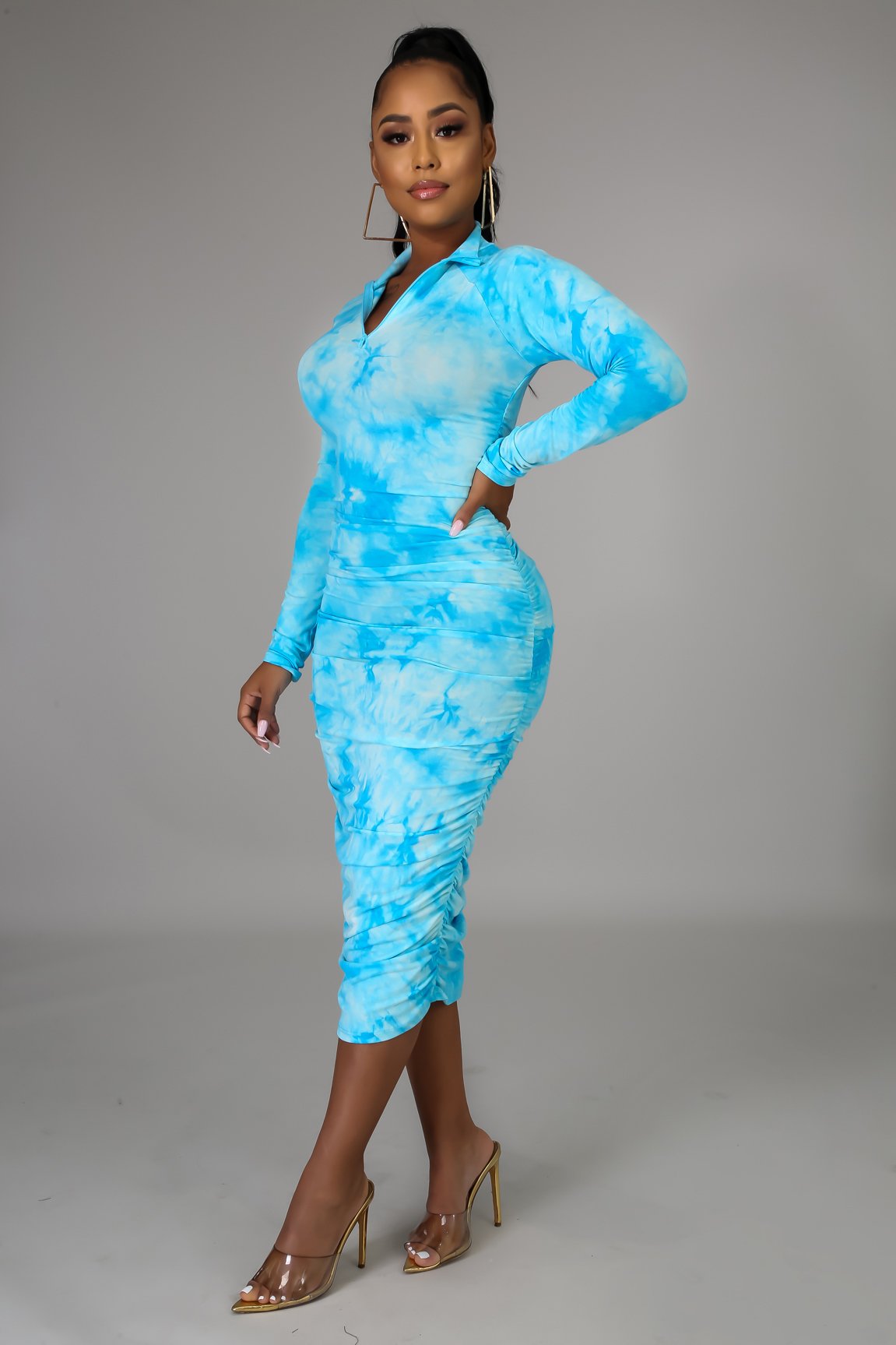 (20% off promo)turquoise mock neck ruched tie dye midi dress